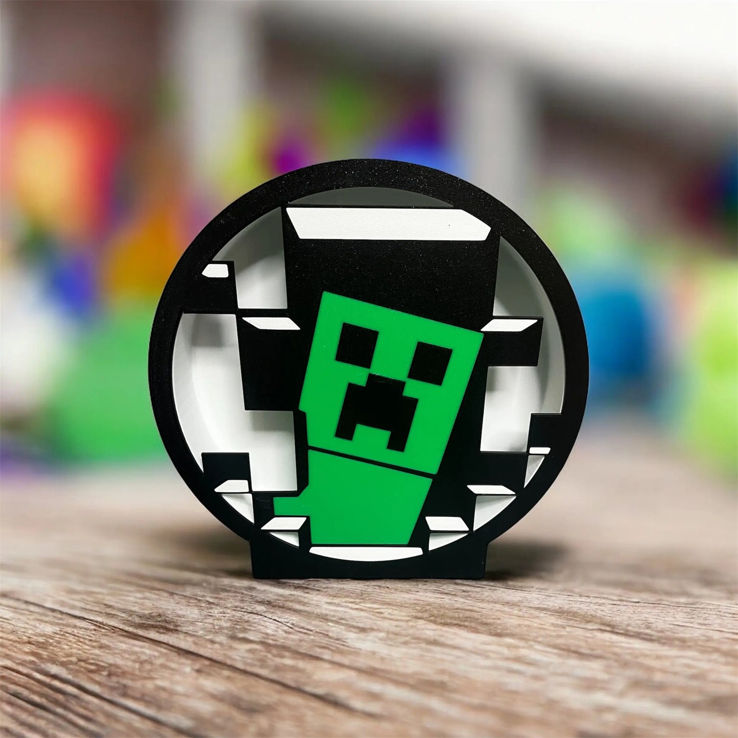 Pixel-Look Lampe im Rundrahmen – Detailansicht Motiv und Konturen