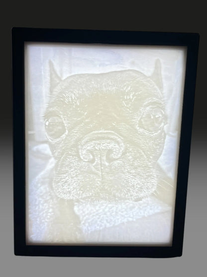Lithophan Bilderrahmen Hochformat – Hundeportrait als detailreiches 3D-Lichtbild